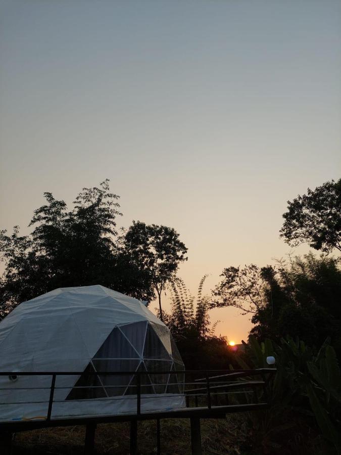 นรดีฮิวล์ รีสอร์ต เขาแผงม้า วังน้ำเขียว Hotel Ban Sap Bon  Exterior photo